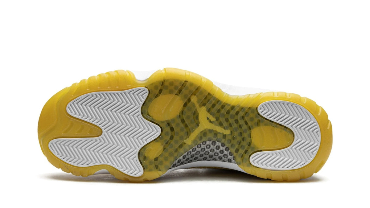 AIR JORDAN 11 LO WMNS "Yellow Snakeskin"